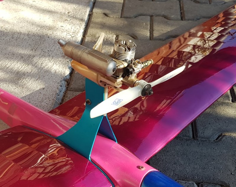 Sokrat Magenta 9